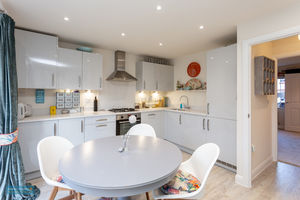 Kitchen/Diner- click for photo gallery